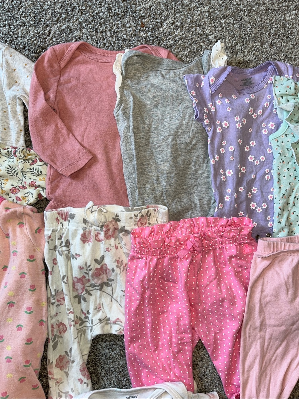 Girls 3-6 and 6 month clothing lot - Picture 3 of 6